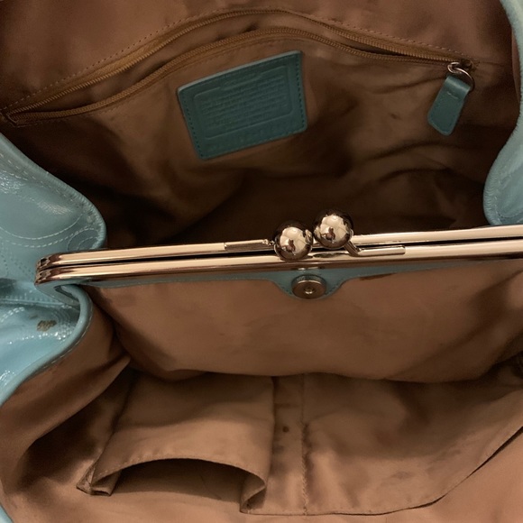 Authentic Coach purse - Picture 5 of 7